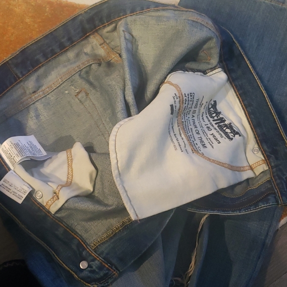 Levi's 👖 - Picture 3 of 3